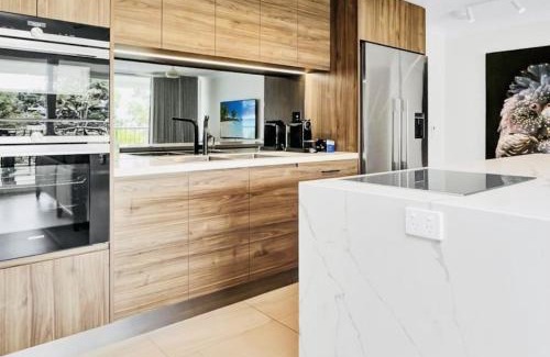 Cairns Central Business District Apartment | Seven @Aquarius