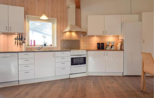 Østerskov House | Seven-Bedroom Holiday Home In Humble