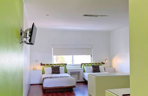 Ampliacion Juarez Hotel | Seven Crown Express & Suites by Kavia