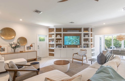 Seven Mile Beach Condo | Seven Mile Beach Bungalow