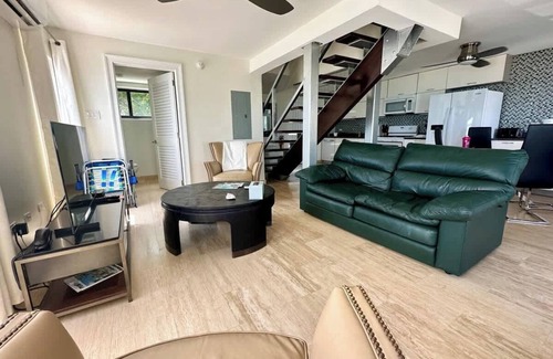 Northwest Point Condo | Seven Mile View #1 - 2 BR Oceanfront Condo & Pool