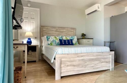 Northwest Point House | Seven Mile View Condo #3A