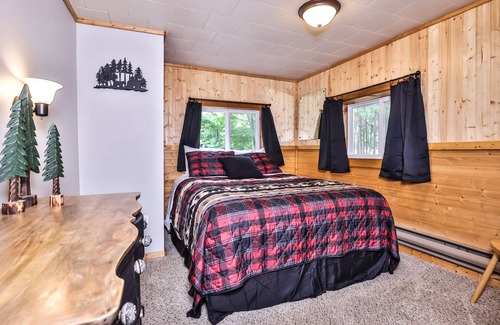St Germain Cabin | Seven Pines - Lakefront cottage on West Bay of Little Saint Germain Lake