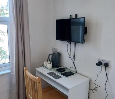Tottenham Apartment | Seven Spots London