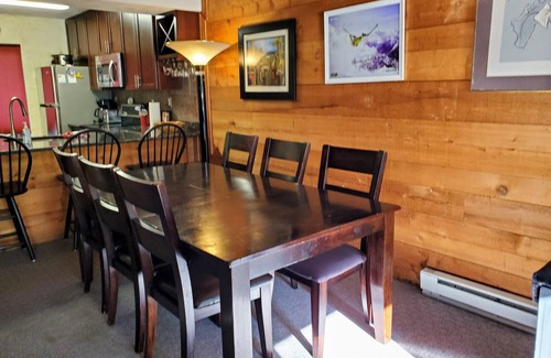 Seven Springs House | Seven Springs private spa, wifi, shuttle, air conditioner, pool