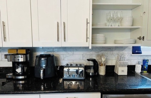 SeaTac House | Seven Star Home Away From Home