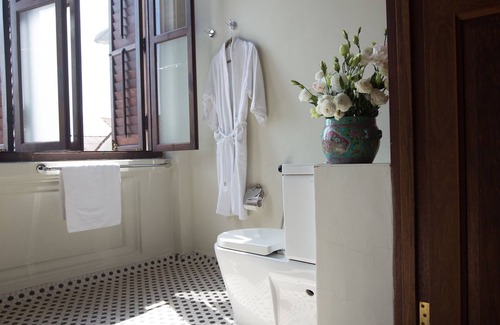 Historic George Town Hotel | Seven Terraces Hotel