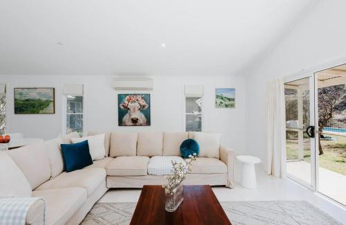 Yarrabin House | Seven Tree Hill - An Enchanting Family Homestead