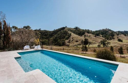 Yarrabin House | Seven Tree Hill - An Enchanting Family Homestead