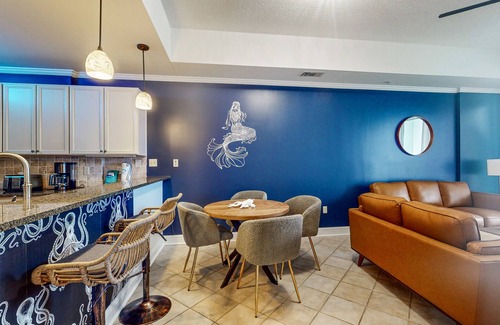 Orange Beach Condo | Seventh-Floor Condo with Free WiFi, Bay Views, Shared Outdoor Pool, Hot Tub, Gym