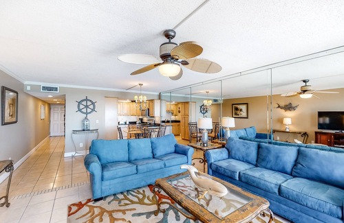 Fort Walton Beach Condo | Seventh-floor oceanfront condo with pool access, ocean view, & central AC