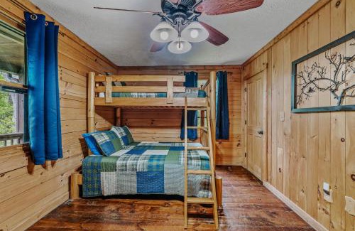 Great Cacapon Ski Chalet | Seventh Heaven - Hot Tub, Pet Friendly, Grill, Wifi, Deck, Covered Porch, Family Friendly, Kid's Loft, King Bed