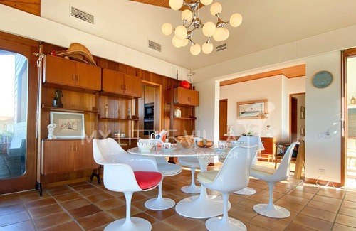 Soorts-Hossegor House | SEVENTIES, Villa for 10 people, swimming pool, 200m away from the beach