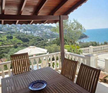 Bogazici Villa | Sevinc Papatya House