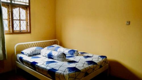 Dayeuhkolot Villa | Sewa Rumah 4 Kamar Tidur