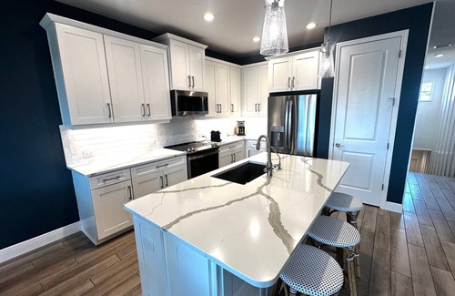 Naples Condo | Seychelles ala SkyRun elegance