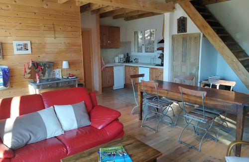 Seyne Ski Chalet | SEYNE LES ALPES-chalet near the village, south facing