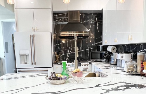 Inner Richmond House | SF Central location Upscale Living at its finest 3BR/2BA with High-End Finishes