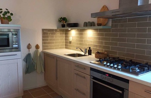 Strucht Apartment | Sfeervol Appartement, Centraal in het Heuvelland