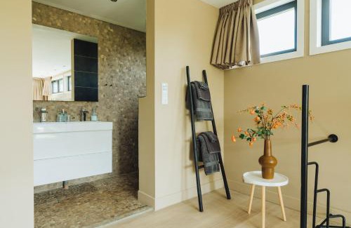 Haarlem Bed & Breakfast | Sfeervol luxe appartement B&B Haarlemmerhout bij Haarlem Centrum en Amsterdam - gratis parkeren