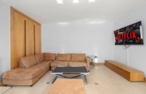 Brompton & Hans Town Apartment | SG, Cosy Knightsbridge Apartment by Harrods