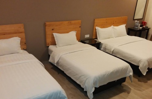 Cerung Melintang Hotel | Sg Paka Hotel