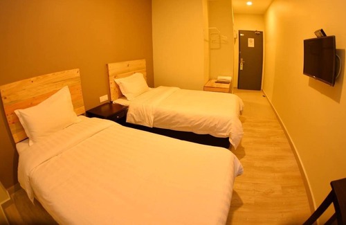 Cerung Melintang Hotel | Sg Paka Hotel