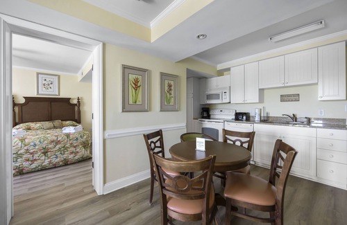 North Litchfield Beach Condo | SH 307 Litchfield By the Sea Water park Access, balcony