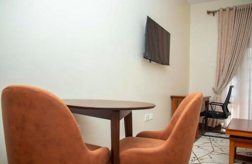Tororo Hotel | SH Mukudo