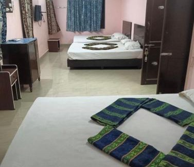 Thiruvidaimarudur Hotel | SH Residency