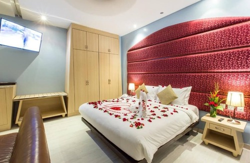 Patong Resort | (SHA+)Standard jacuzzi suite in Patong