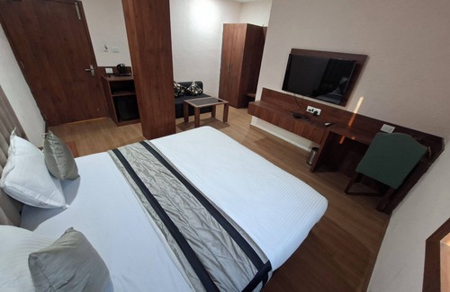 Dhanbad Hotel | Shaan-E-Punjab Nirsa