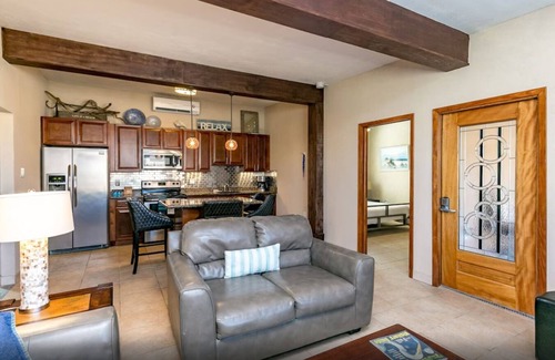 Port Aransas House | Shadow Palm Villa 2 Private Resort Villa
