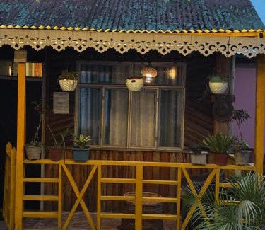 Takdah House | Shadow Pine Retreat