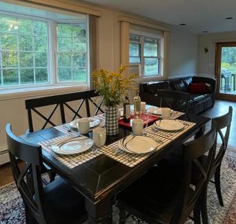 Livingston Manor House | Shady Fox Farm Catskills - Private Chalet on 5 Acres