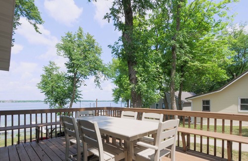 Alexandria Cabin | Shady Lawn #5 Recently Renovated 3 BR 1-1/2 Bath Cabin on Lake Darling
