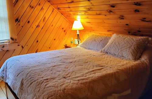 Rumford Center Ski Chalet | *Shady Moose Chalet*