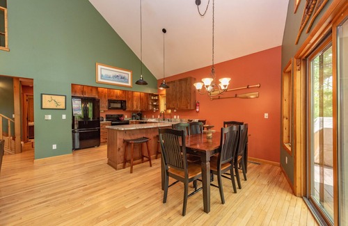 Thayerville House | Shadycrest Cove: Lakefront, Swimming Area, Fireplace, Fire Pit!