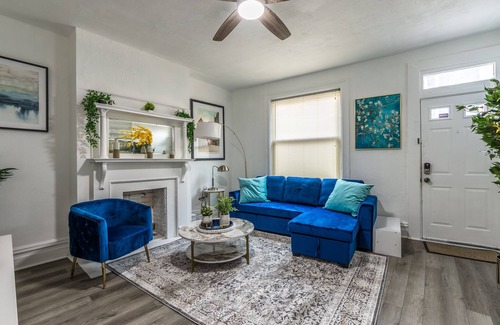 Shadyside House | 💛Shadyside Lodge - Cozy Two BR Getaway💛