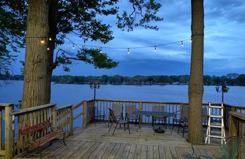 Monticello Hotel | Shafer Lakeside Resort
