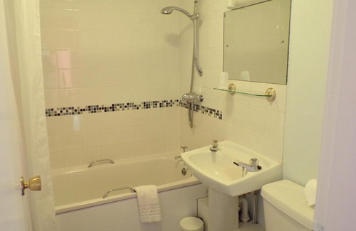 Glenisla House | Shaftesbury Hotel Dundee