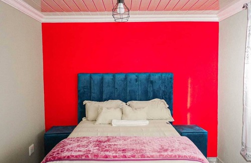 Glen Cowie Cabin | Shakwaneng Lodge