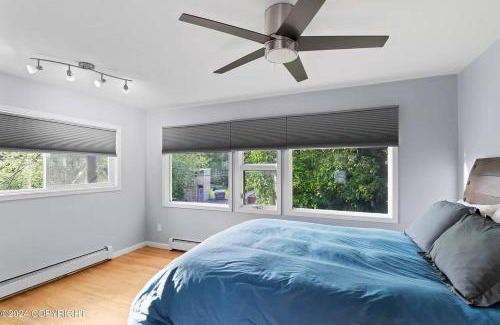 Spenard Apartment | ShaligoHomes On Oregon Dr Entire