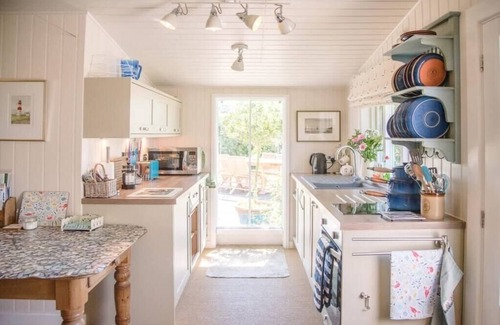 Orford Apartment | Shallow End, Orford