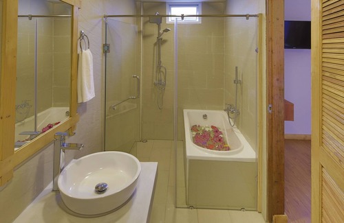 Rasdhoo Hotel | Shallow Lagoon Rasdhoo