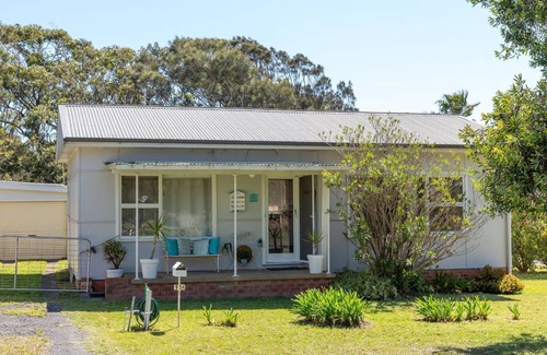 Culburra Beach House | Shalom Beach Cottage – Stay 3, Pay 2!