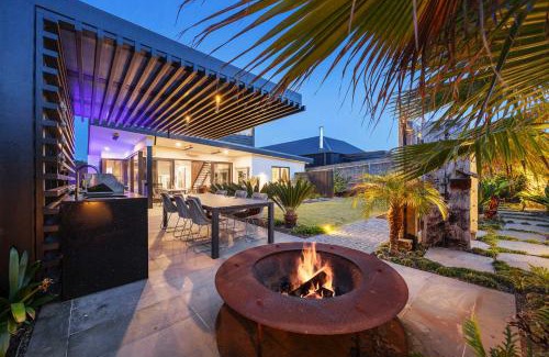 Blairgowrie House | Shambala Dana - Balinese Inspired Villa with Pool