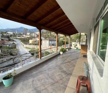 Delvine Apartment | Shamet