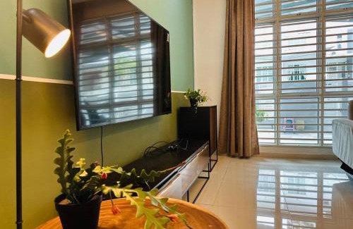 Tanjung Bungah Villa | Shamrock Bay Haven 5BR Homestay for 22pax at B Ferringghi