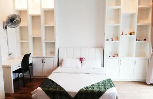 Tanjung Bungah Villa | Shamrock Villas Corner OR Seaview OR Standard